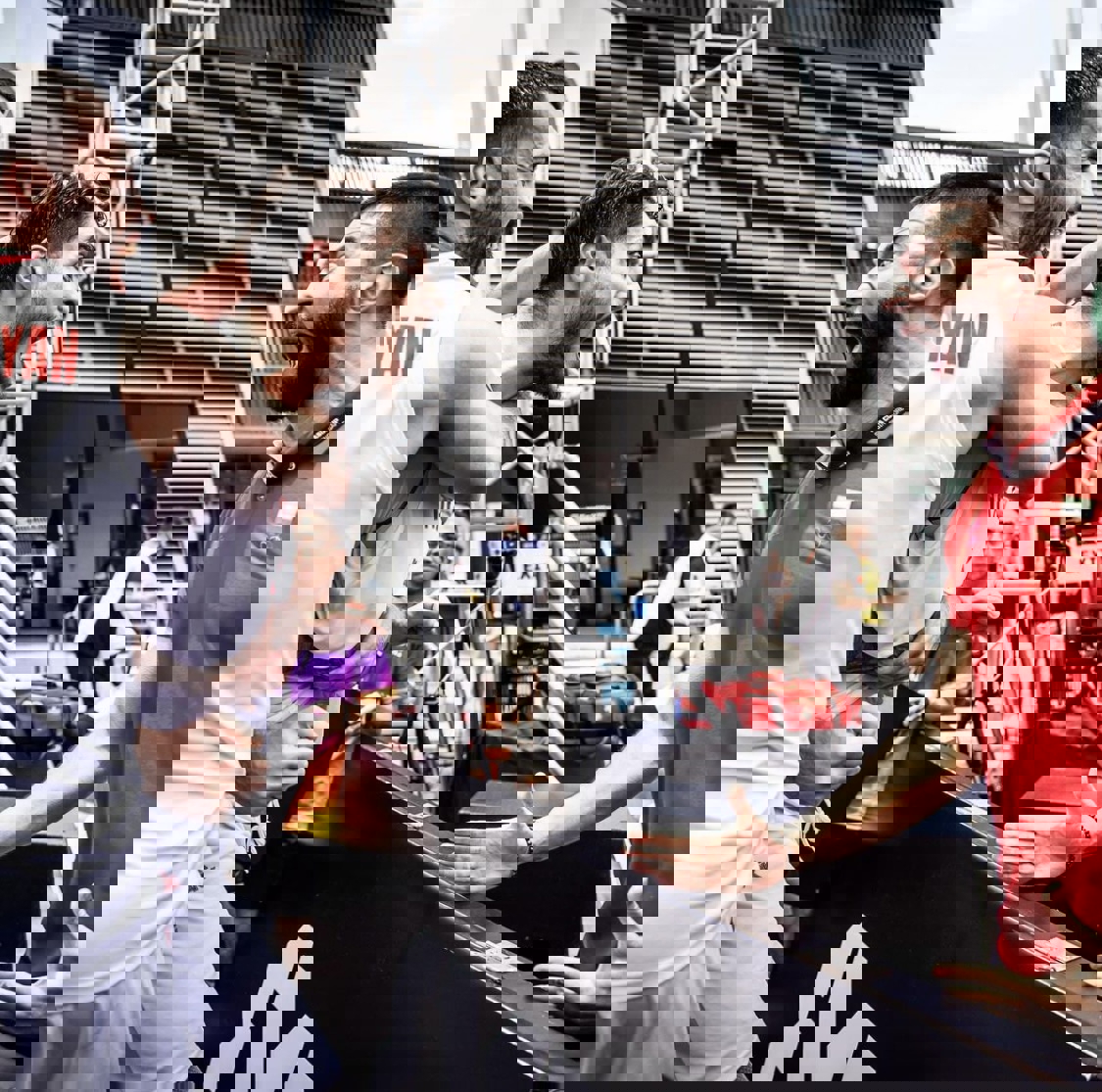 2005737
