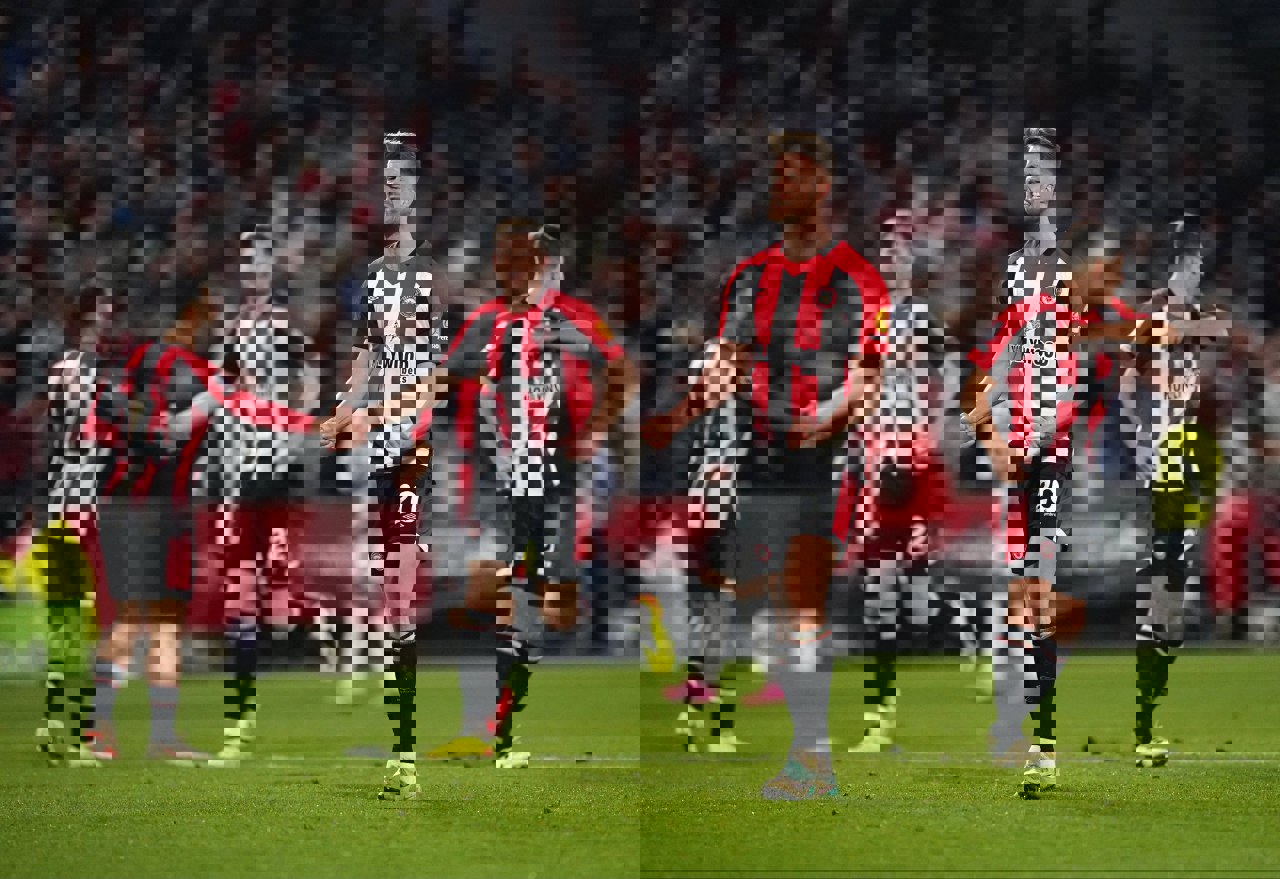 2005701