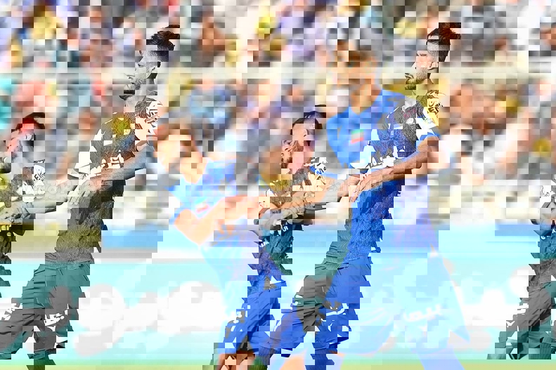 2005803