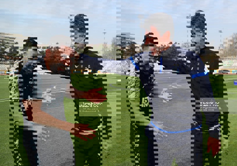 2005806