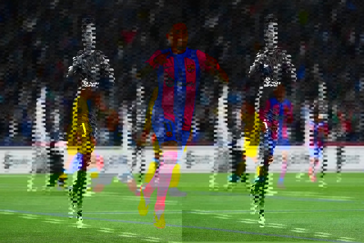 2005795