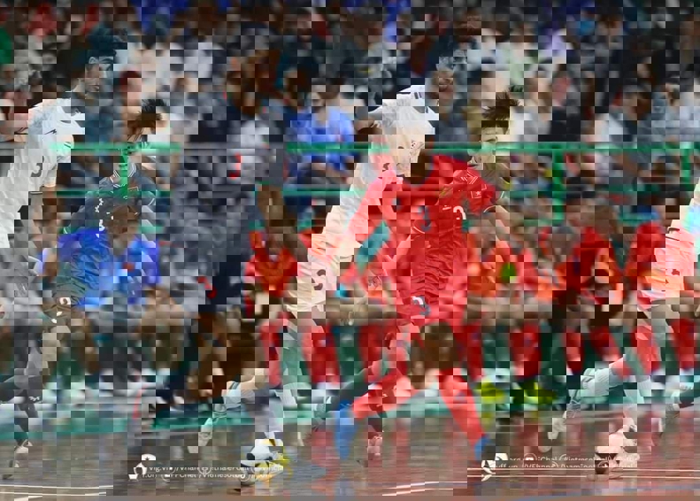 2005921
