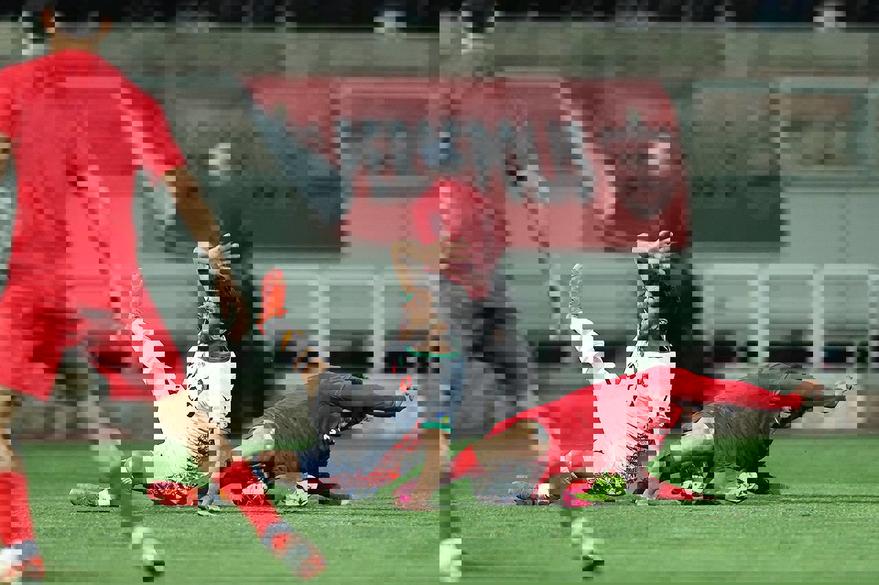 2005978