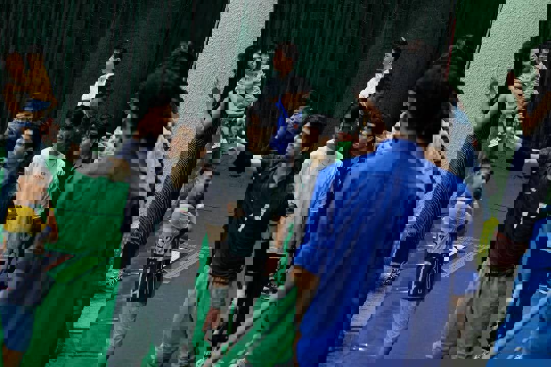 2006389