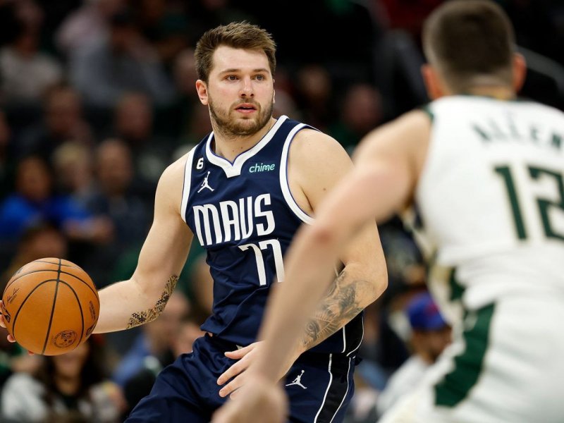 لیگ NBA| میامی و نیواورلینز به پلیآف رسیدند
