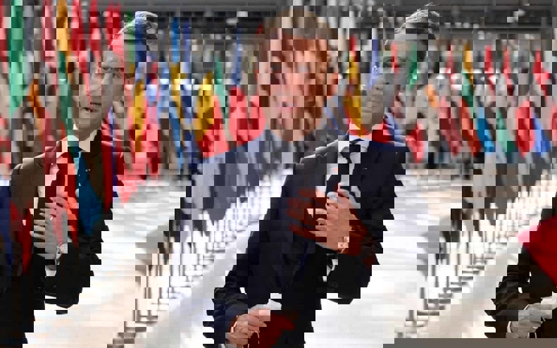 2006478