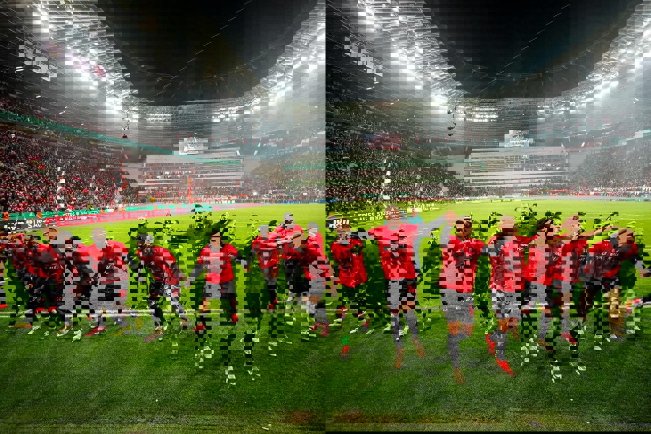 2006931
