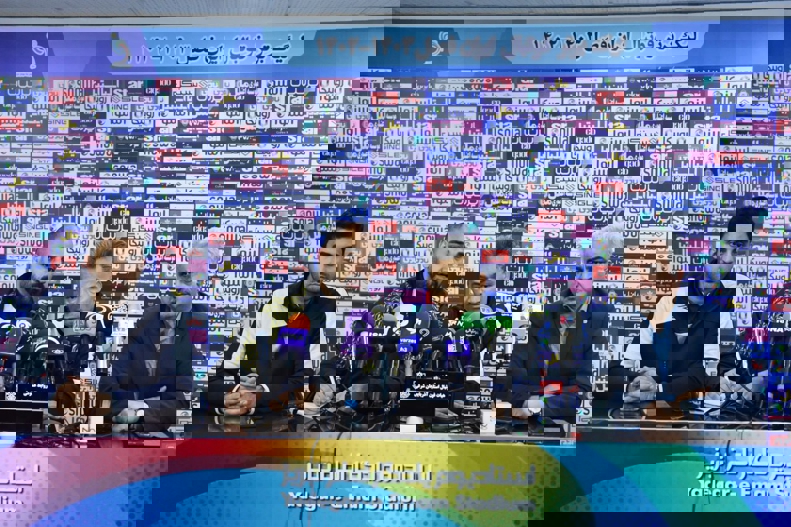 تغییر چهره مورایس پس از سوالات عجیب 3