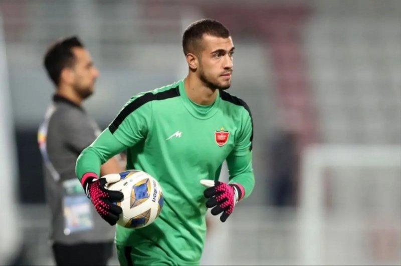 گلر پرسپولیس هر روز 330 کیلومتر رانندگی میکند!
