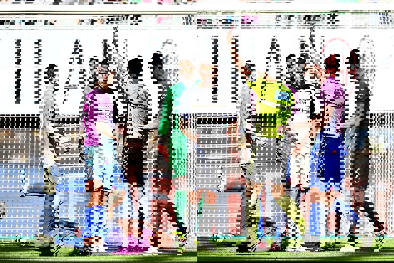 2007808