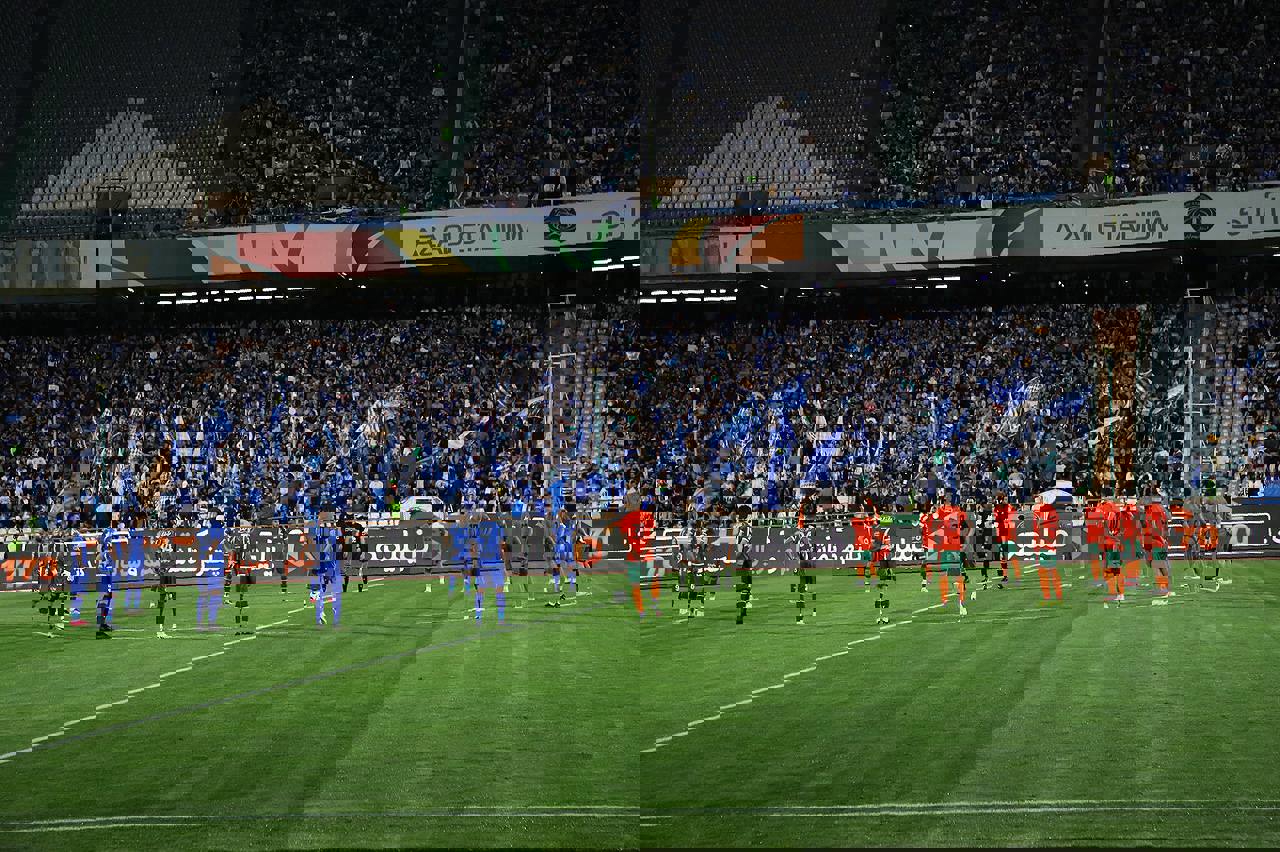 2007898