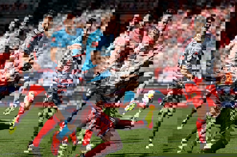 2007863