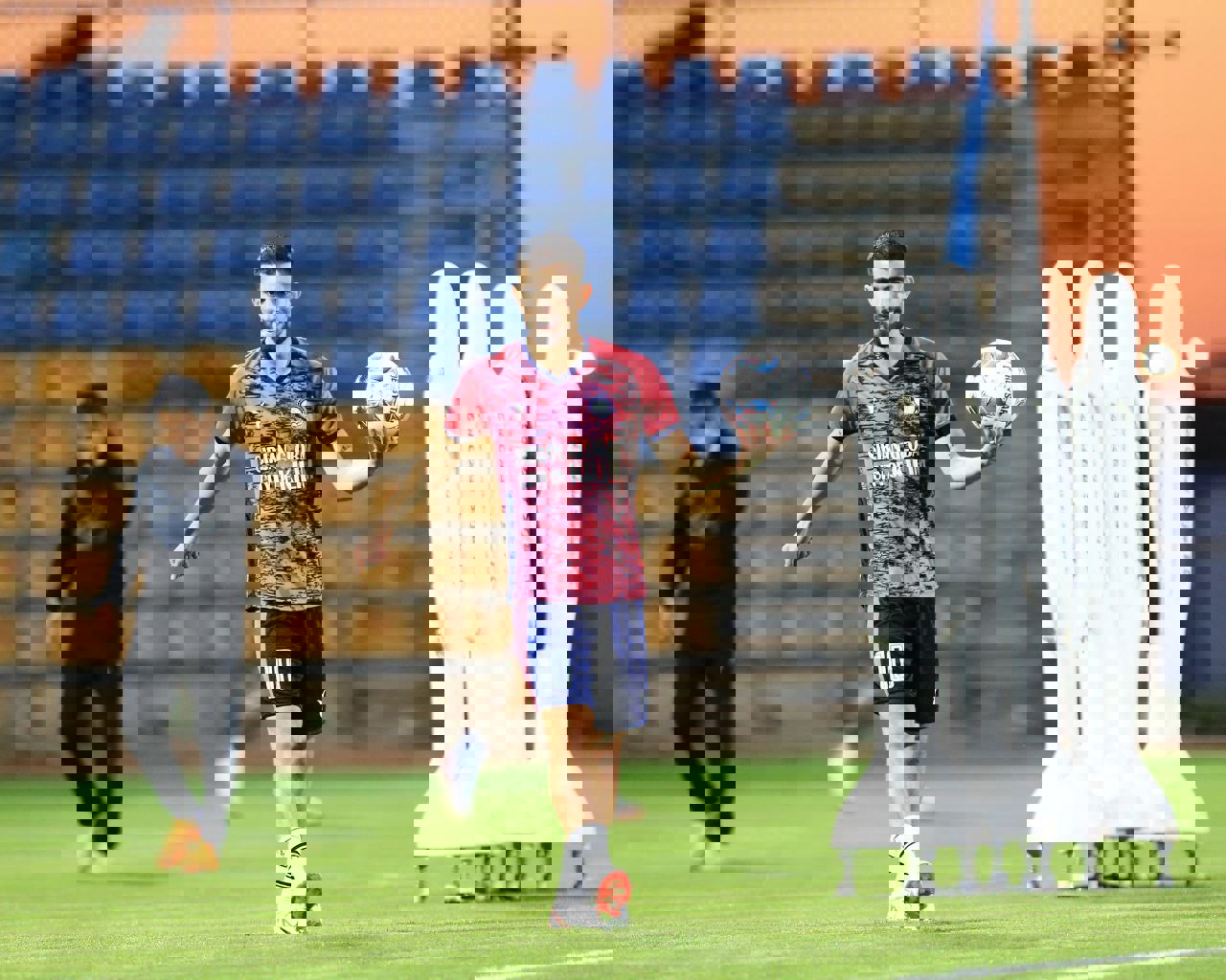 2008045