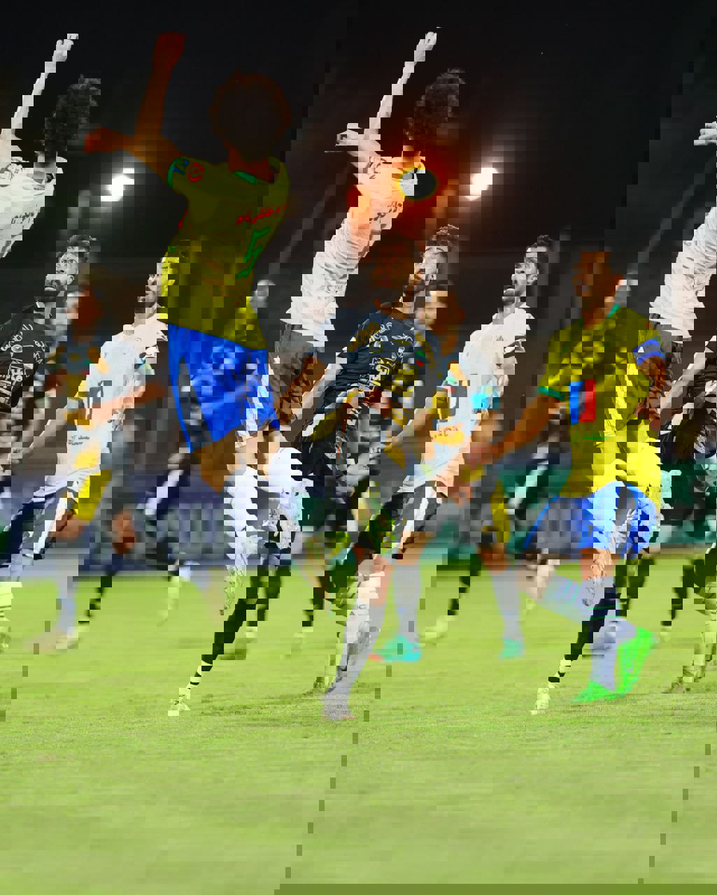 2008749