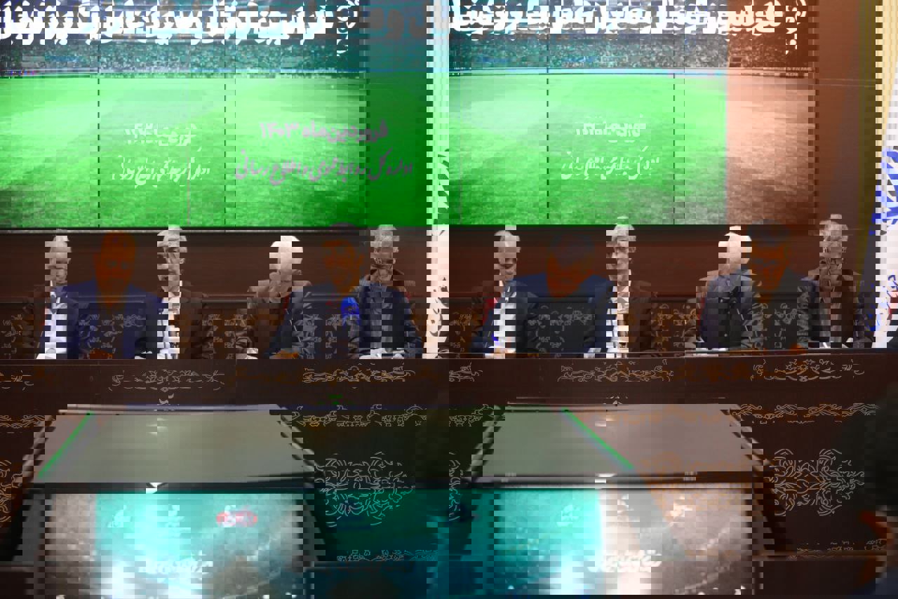 2008992