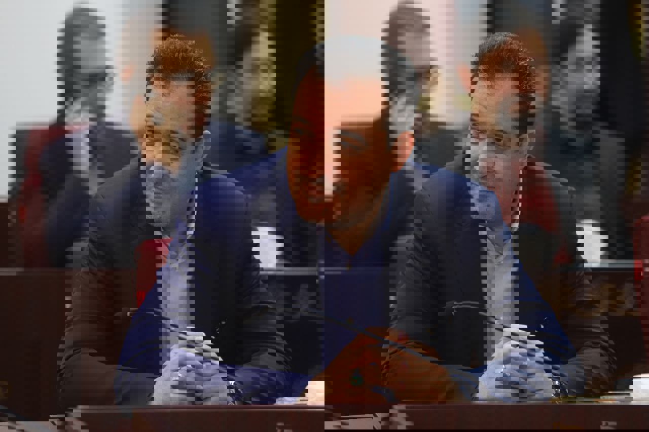 2008984