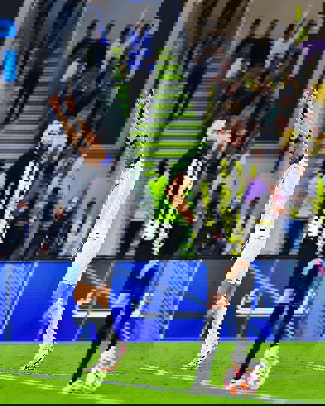 2009631