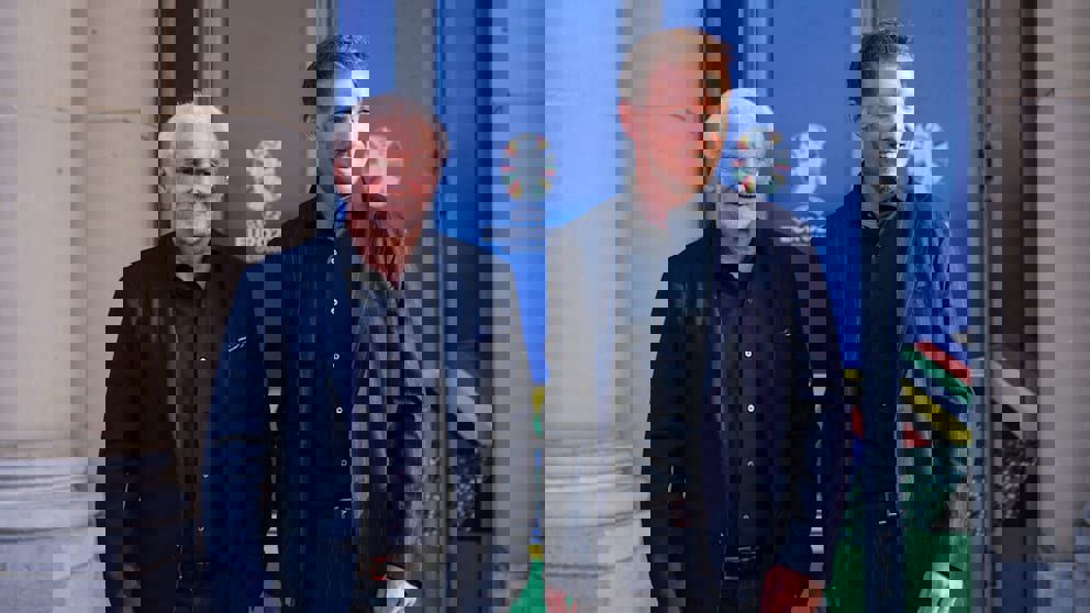 2009728