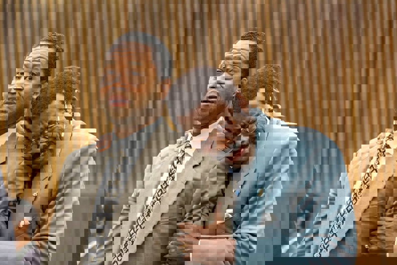 2009678