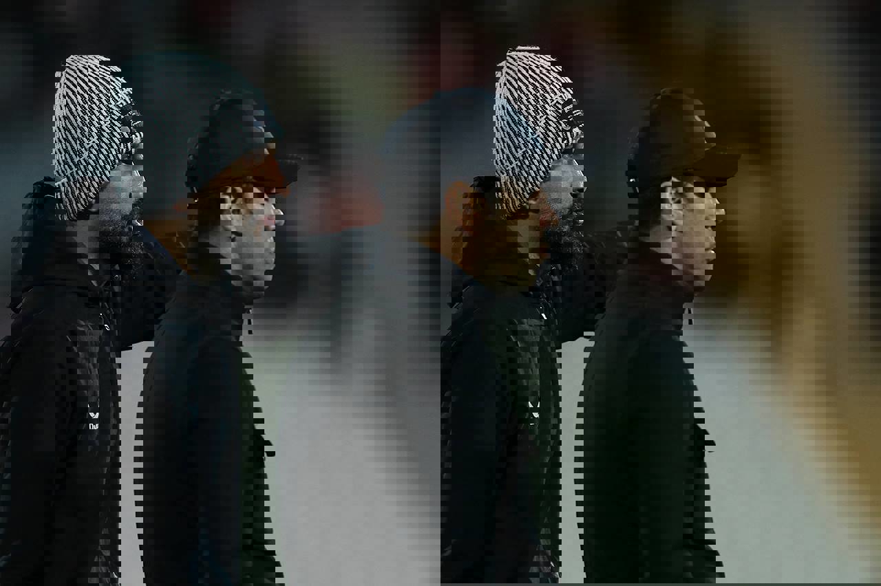 2010100