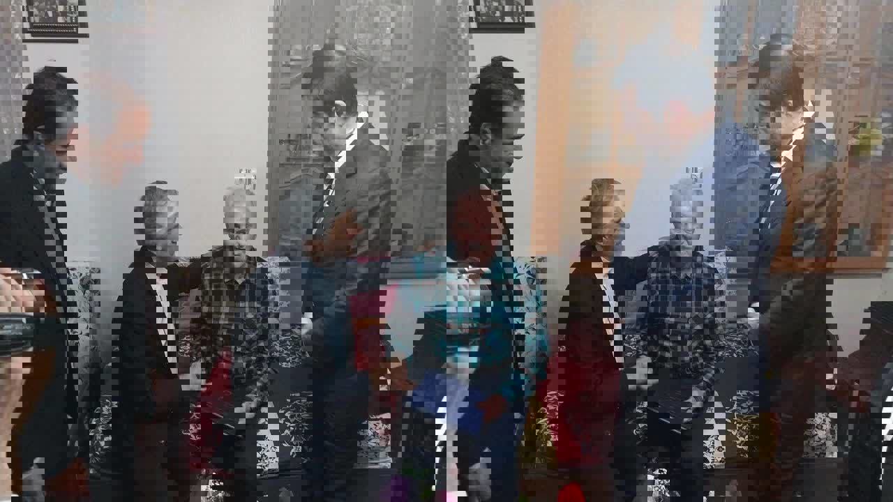 2009791