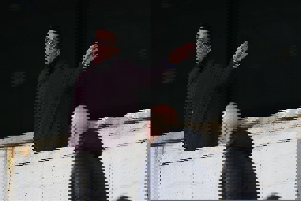 2010532