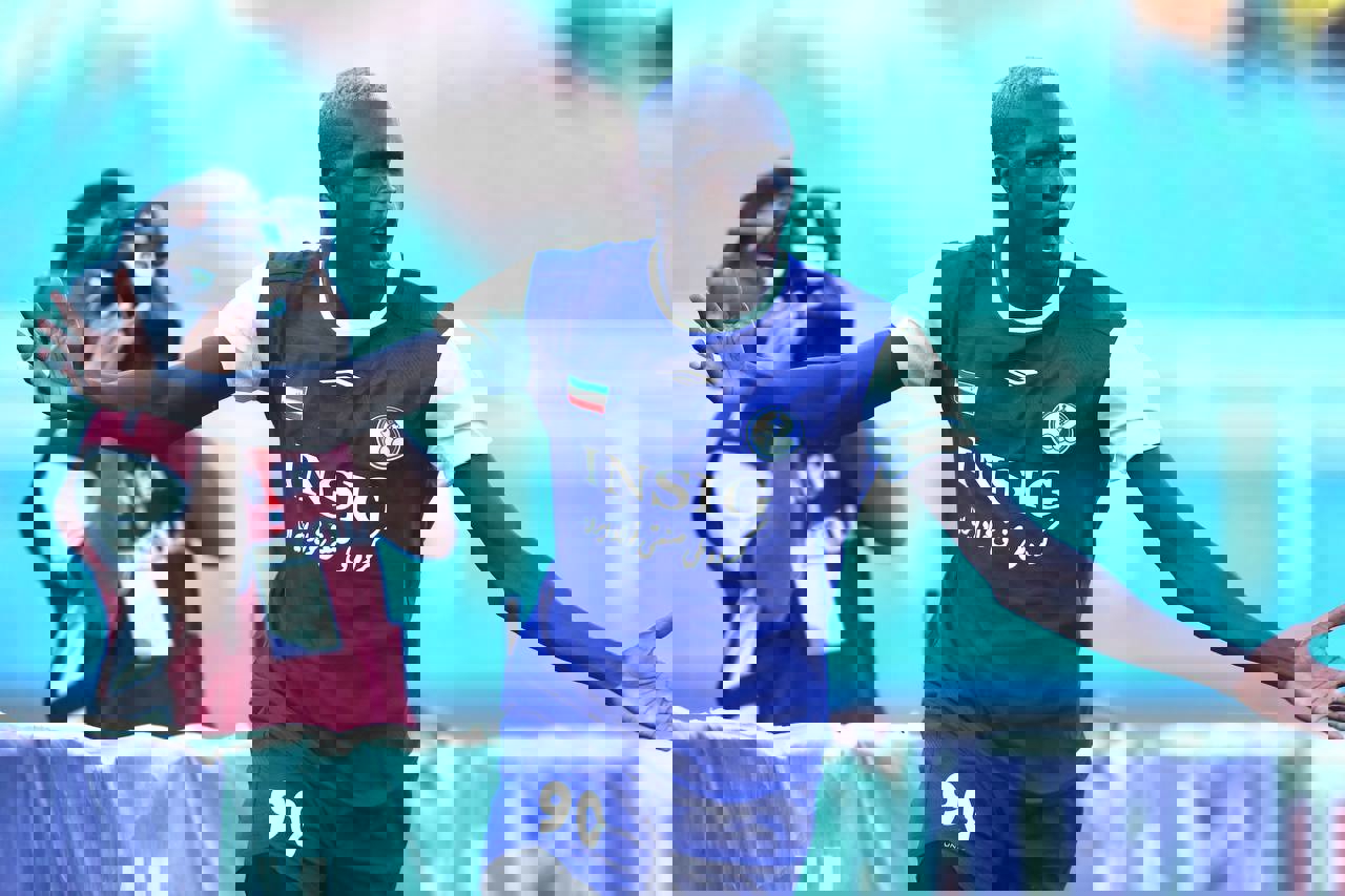 2010200