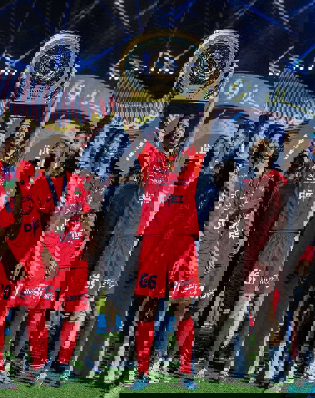 2010585