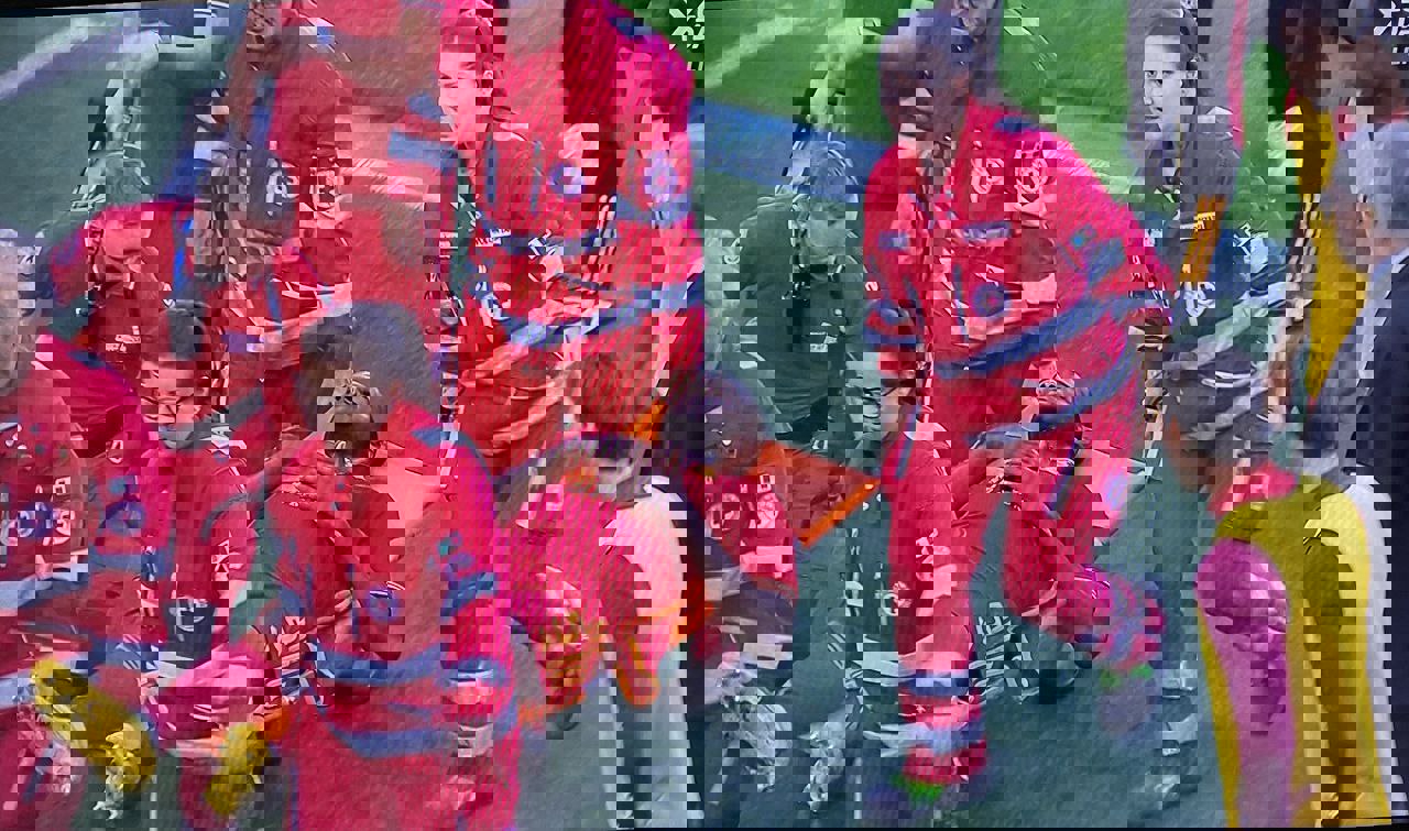 2010867