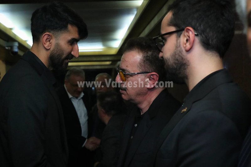 همدردی پرسپولیسیها با مالک تراکتور (عکس)