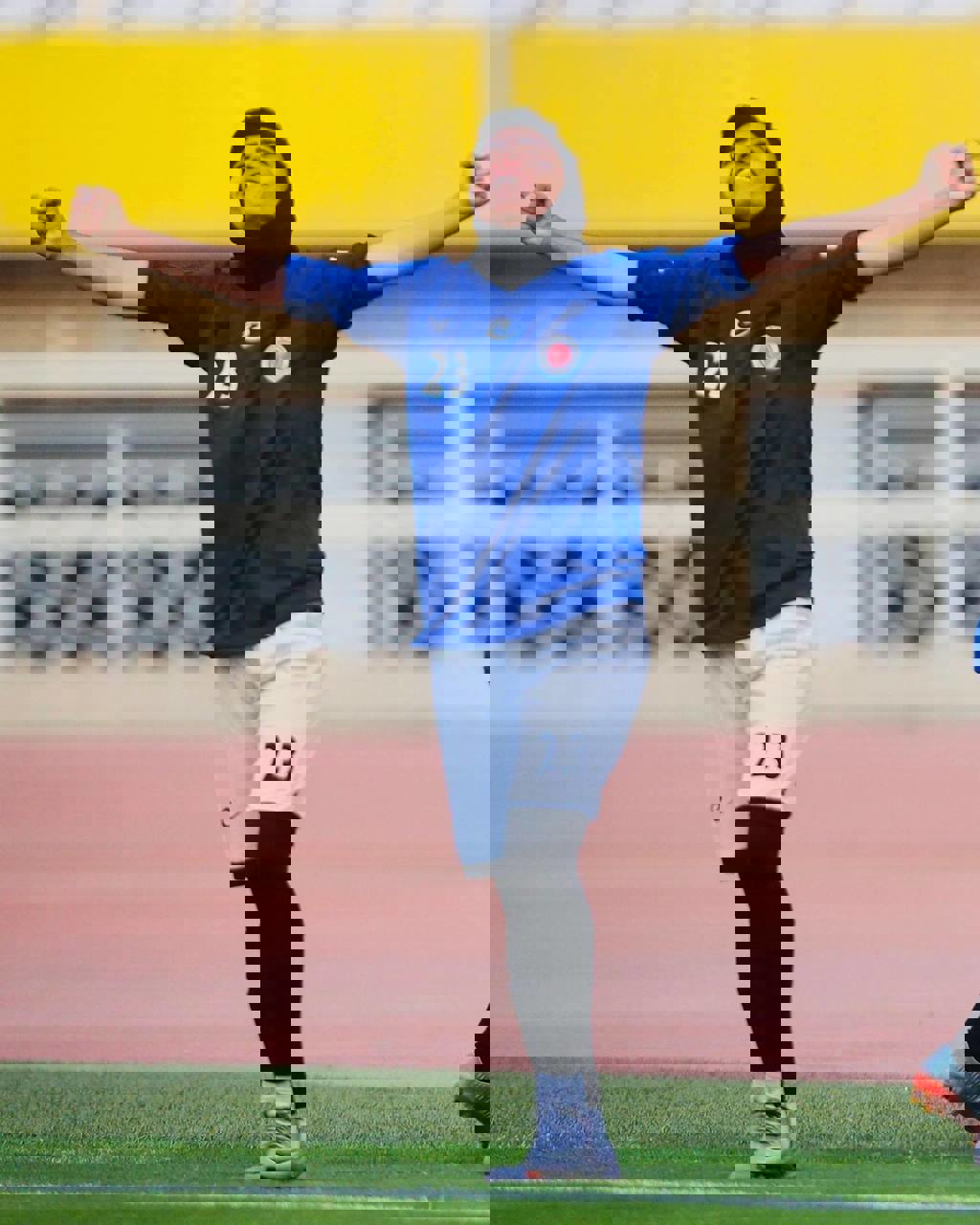 2011072