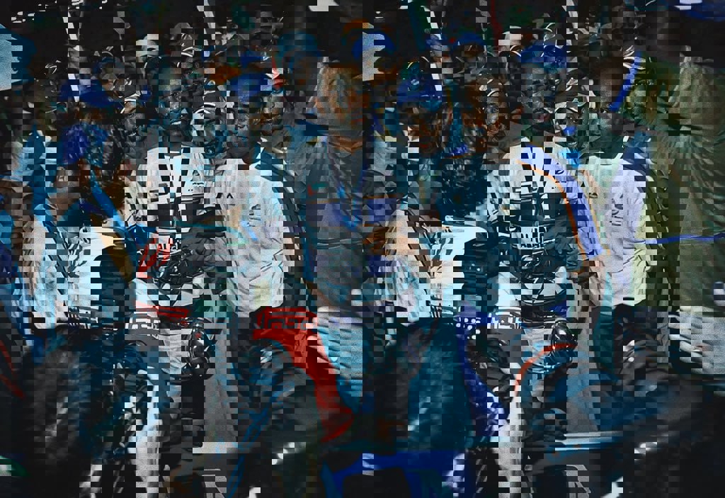 2011169