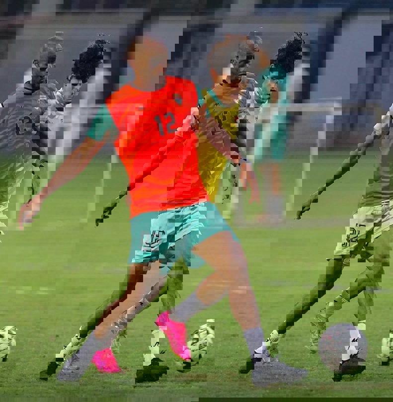 2011305