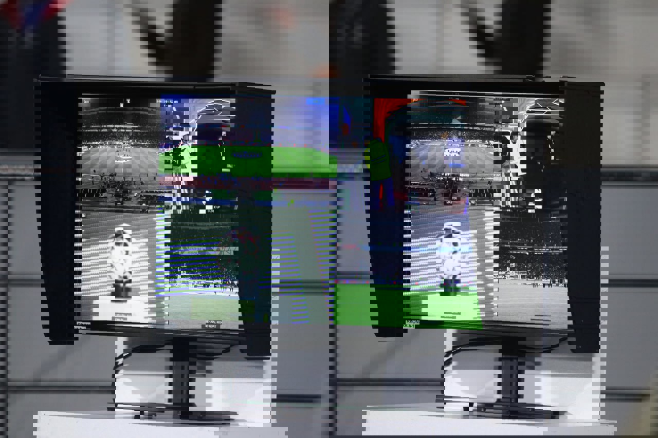 2011337