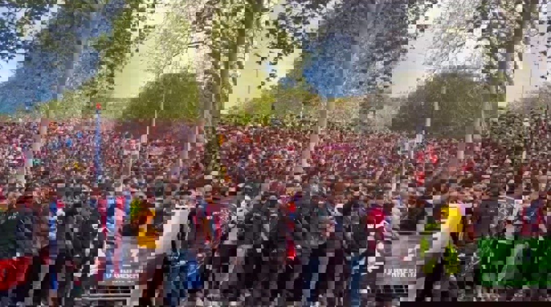 2011555