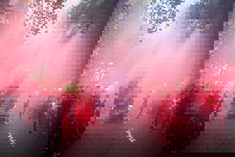2011544