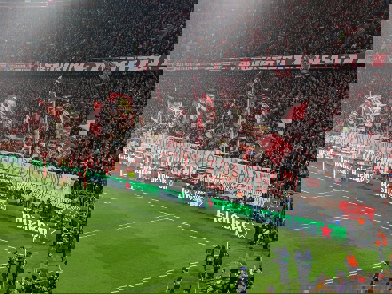 2012093