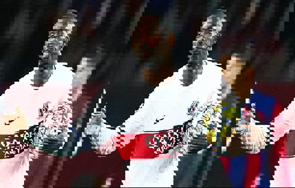 2011618