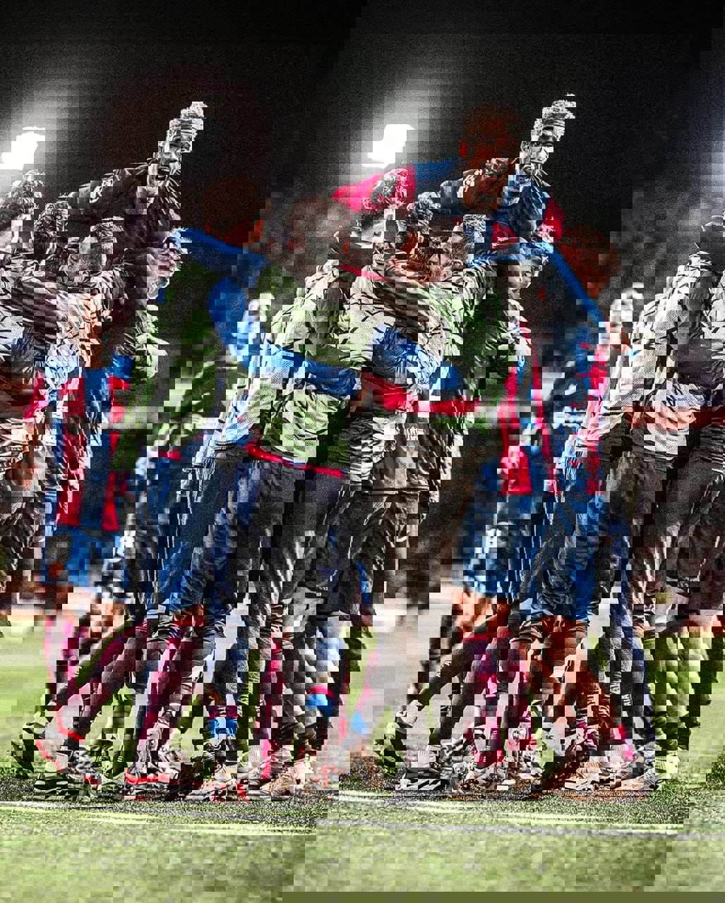 2011933
