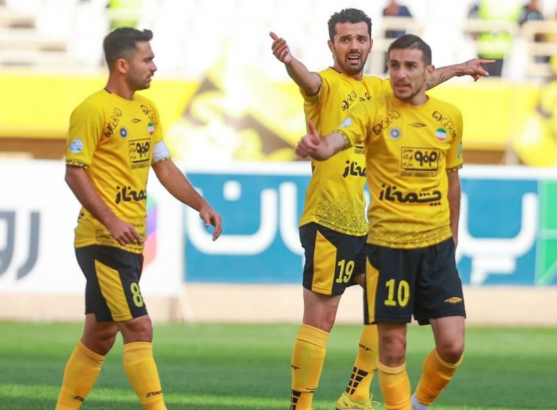 سپاهان 1 ذوبآهن 0: فرار از بحران با یک پنالتی