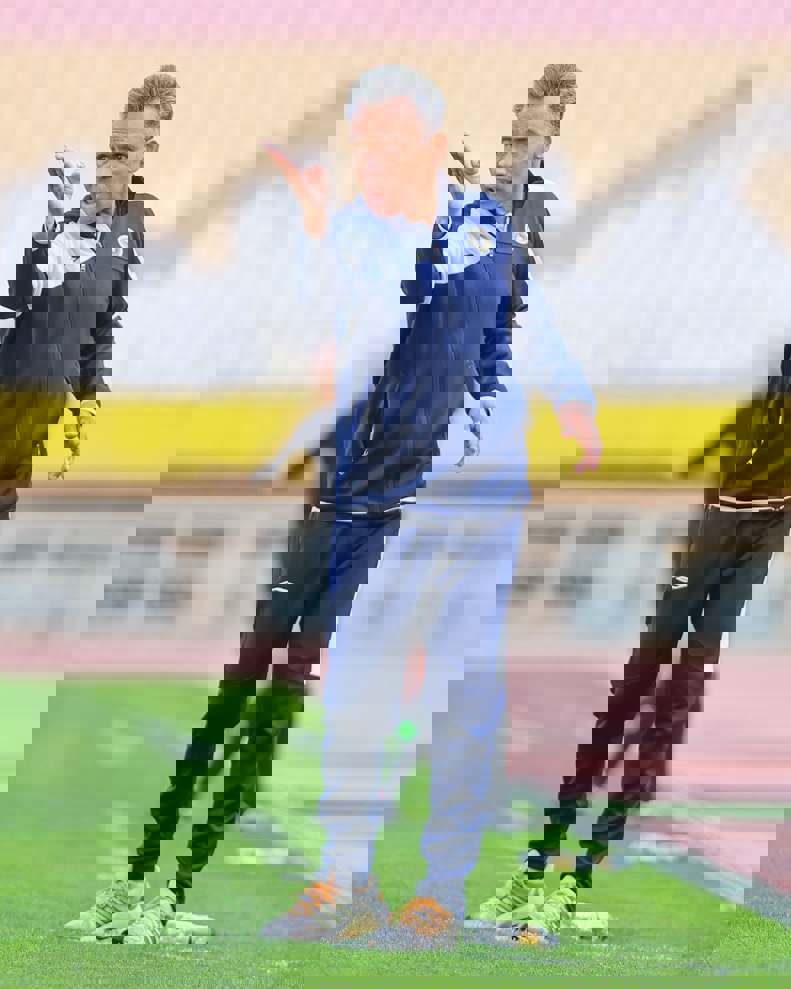 2011943