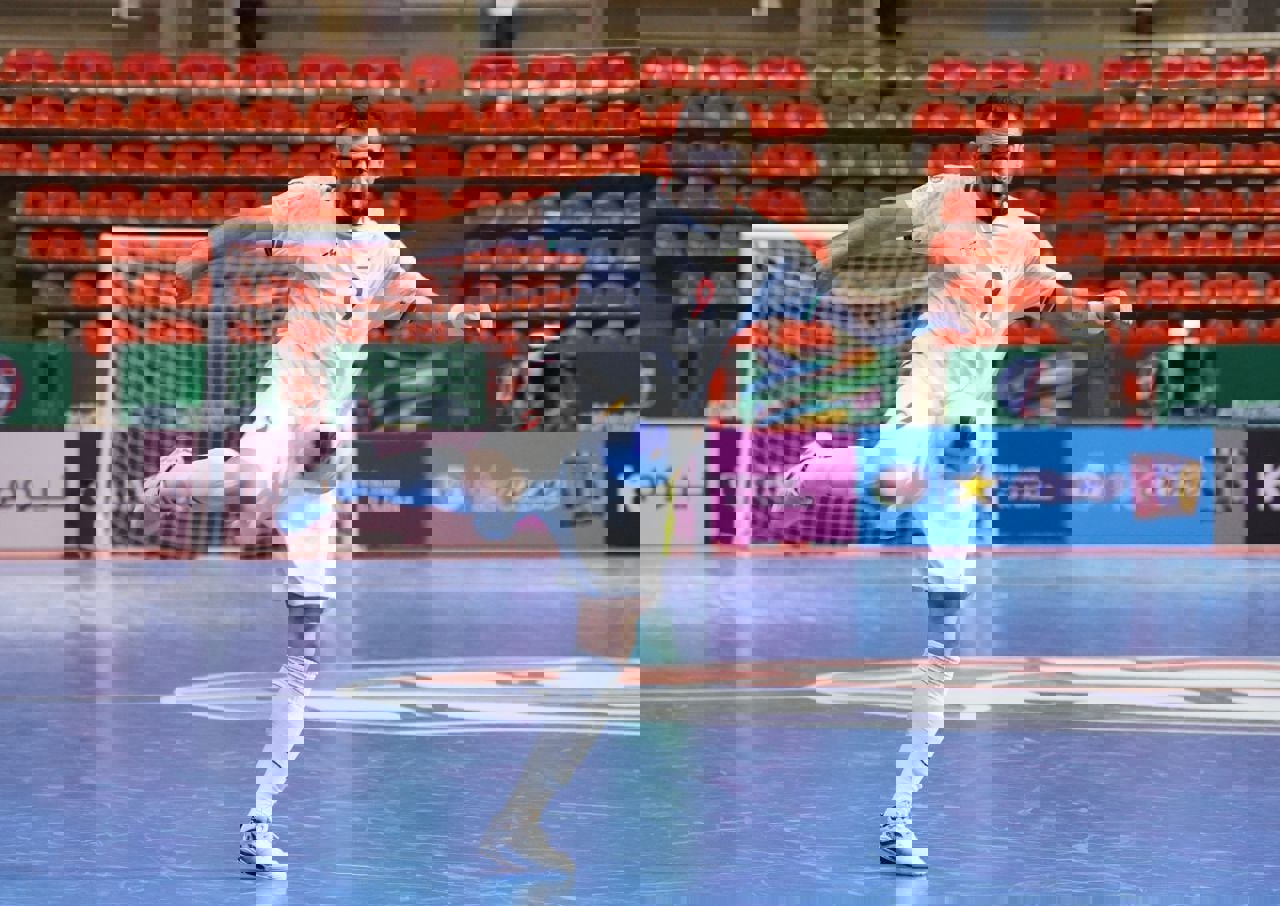 2012296