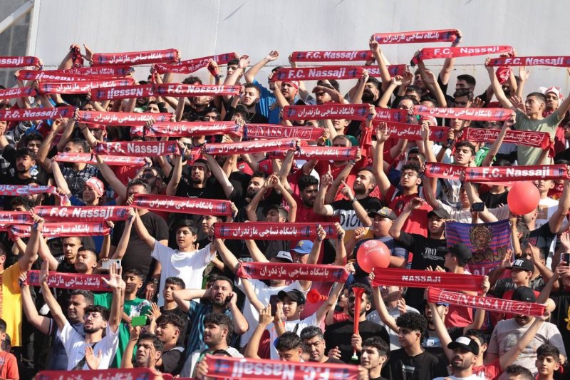 چهارشنبه، روز نجات سپاهان و تراکتور