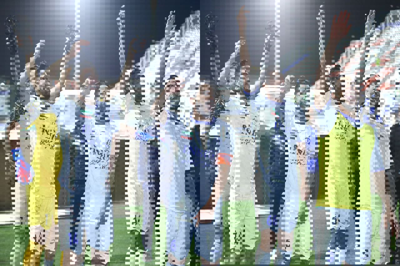 2013183
