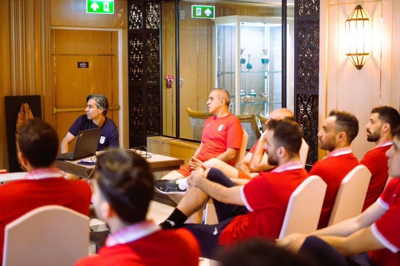 بازیکنان تیم ملی در جلسه فنی وحید شمسایی (عکس)