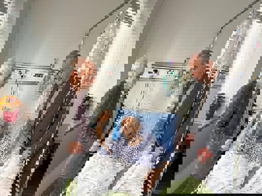 2013097