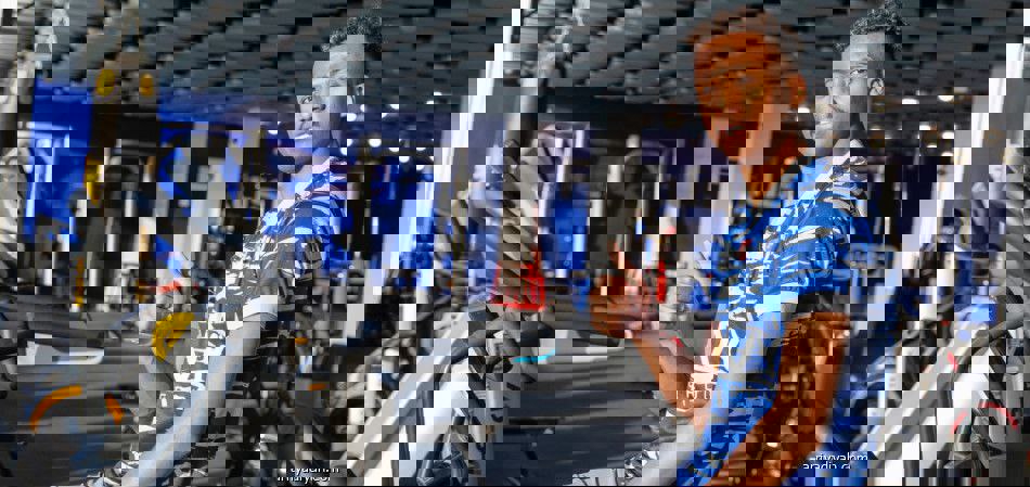 2013233