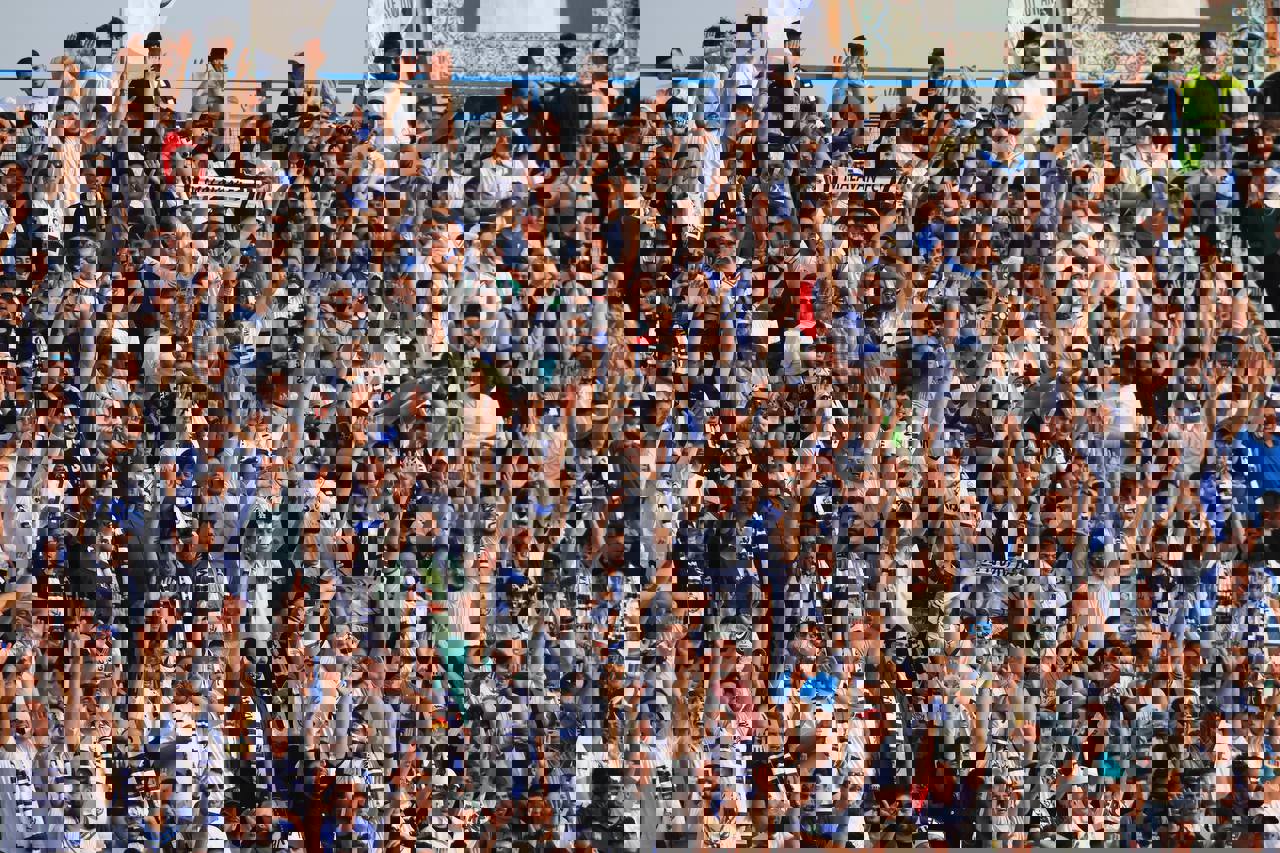 2013402