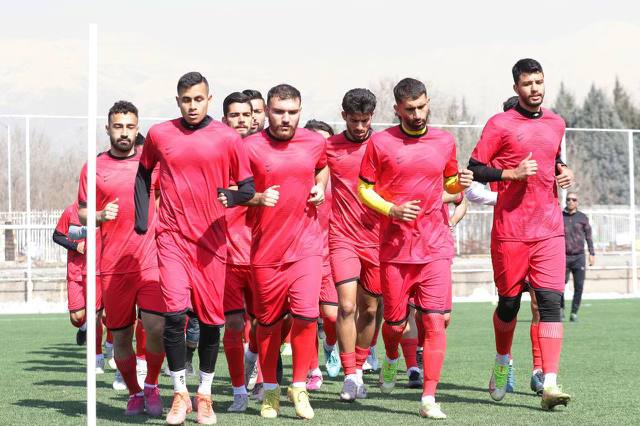 روانخواه 52 بازیکن را به اردوی تیم ملی فراخواند 