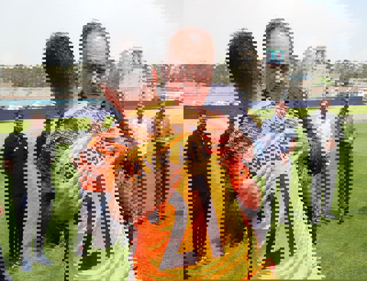 2013937